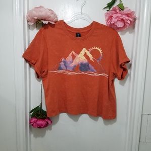 Vibe N' Crop Top T-Shirt